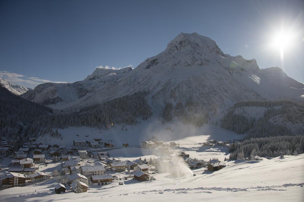 Pension Daniel Lech am Arlberg Exteriör bild
