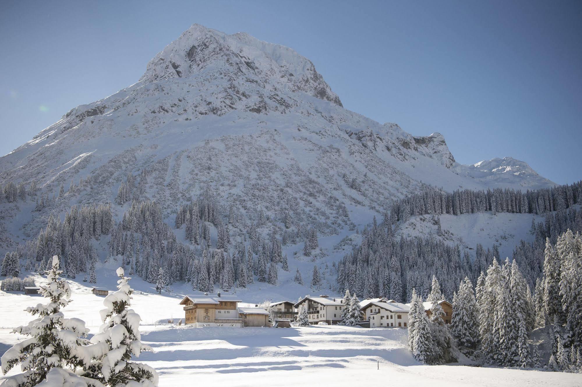 Pension Daniel Lech am Arlberg Exteriör bild